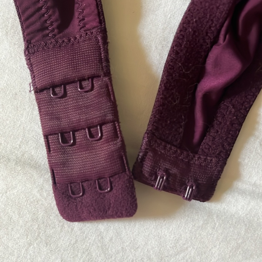 Victoria’s Secret Lightly Lined Demi With Cage Detail - Picture 5 of 5